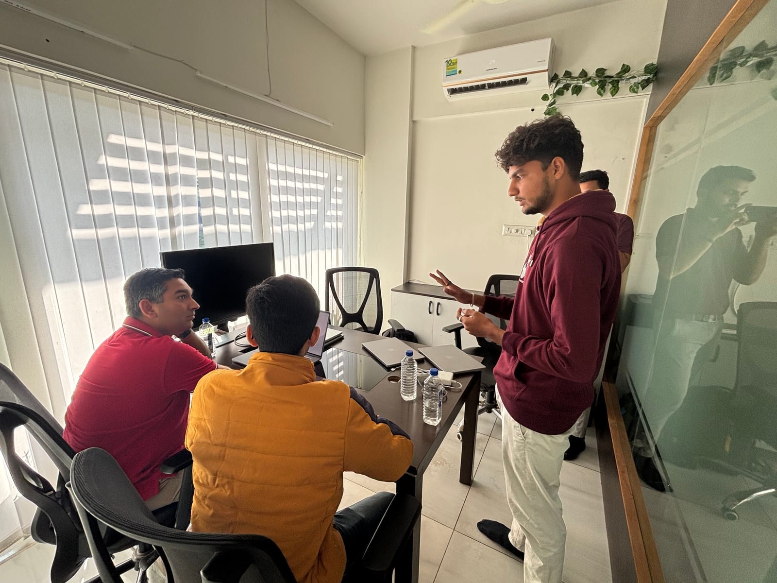KyszTech office life