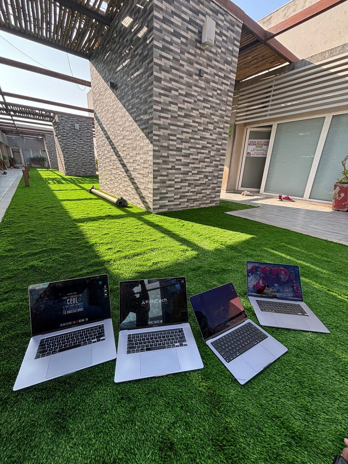 KyszTech office life